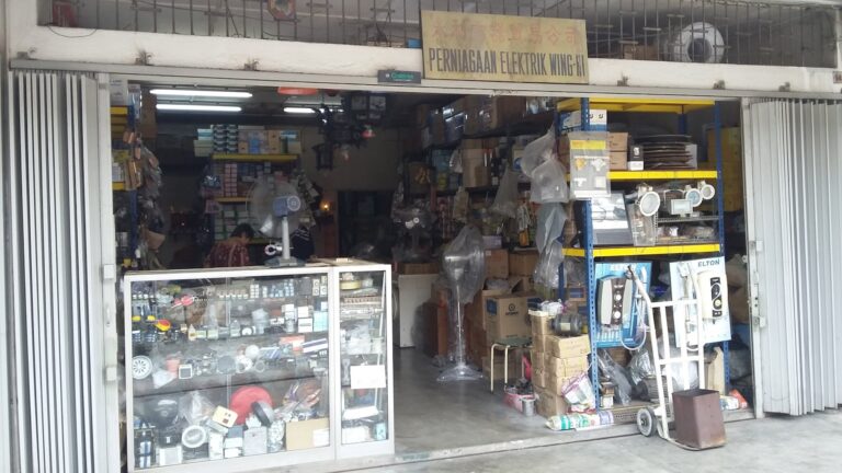 10 Kelebihan & Kekurangan iPhone 12 Pro Max [UPDATE! 2023]